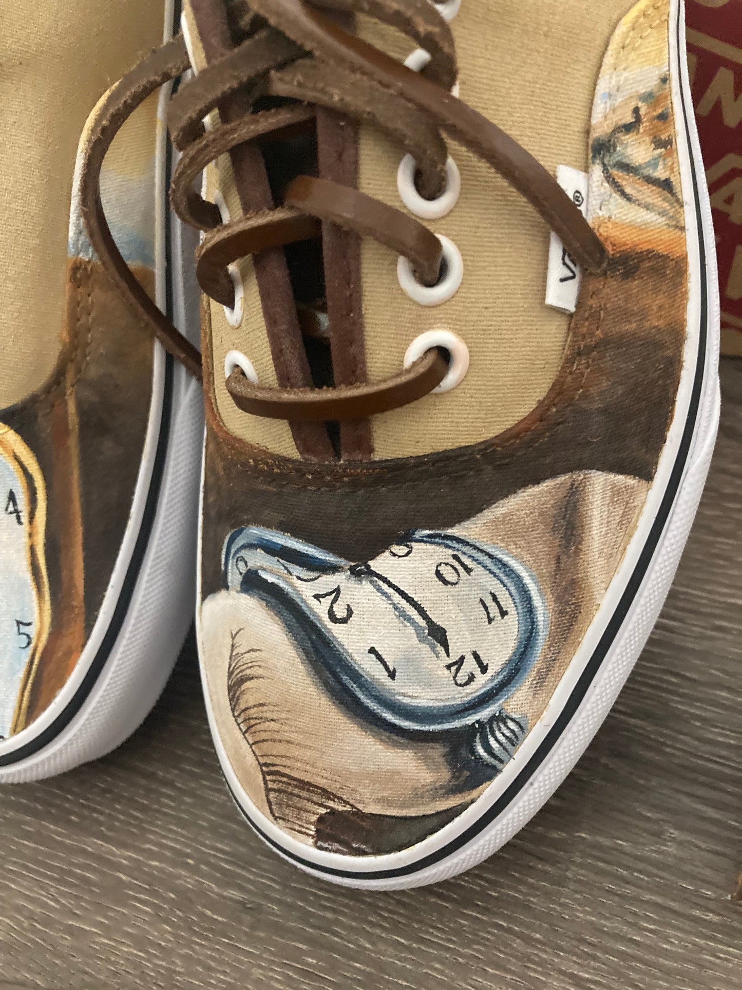 Dali Vans