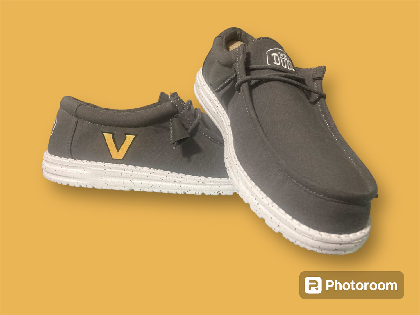 Vanderbilt V side Hey Dude