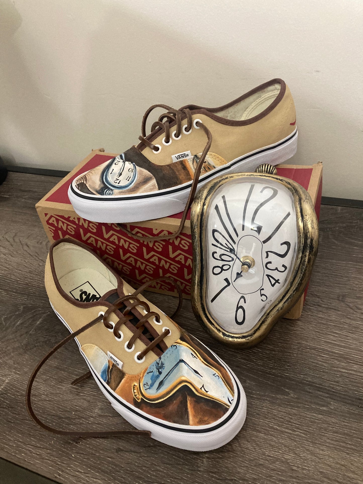 Dali Vans