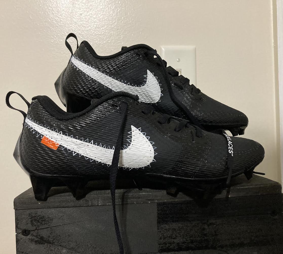 Custom cleat deposit