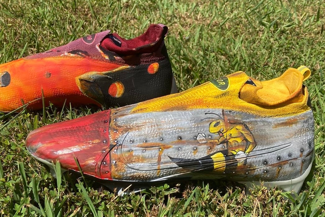 Custom cleat deposit