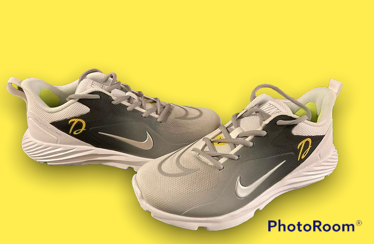 Custom cleat deposit