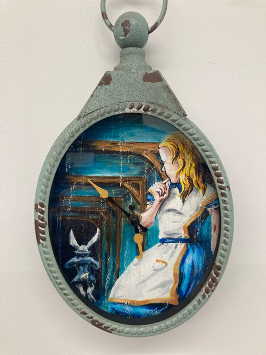 Alice in Wonderland clock